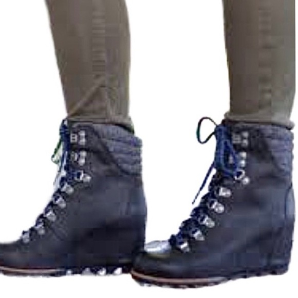 Sorel Conquest Wedge Waterproof black Boot 8.5 EUC - Picture 2 of 9